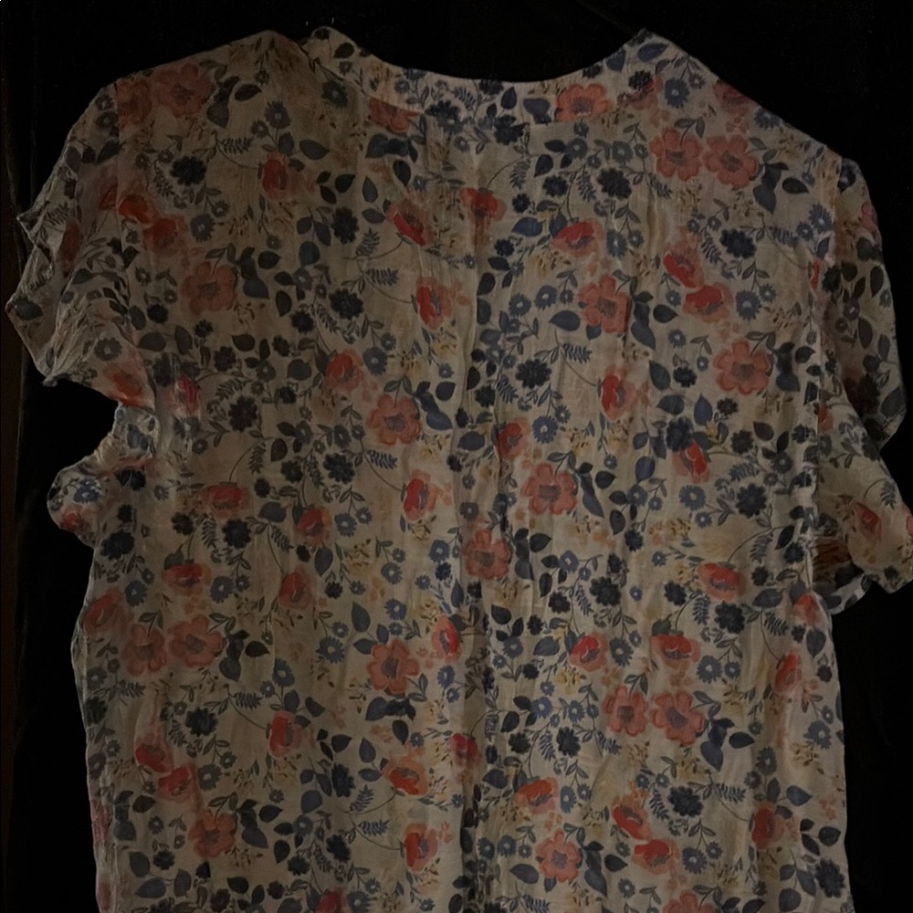 Floral Ruffle Blouse - Picture 3 of 4